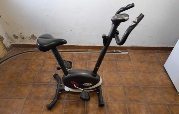 Bicicleta Fija Tradicional Kore Fitness by El Palacio del Rodado
